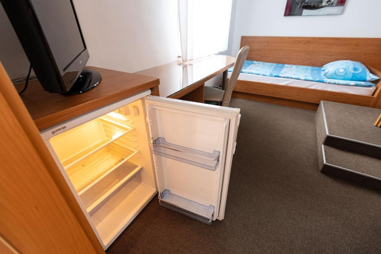 Apartmaji In Sobe Ramar Straza Exteriér fotografie