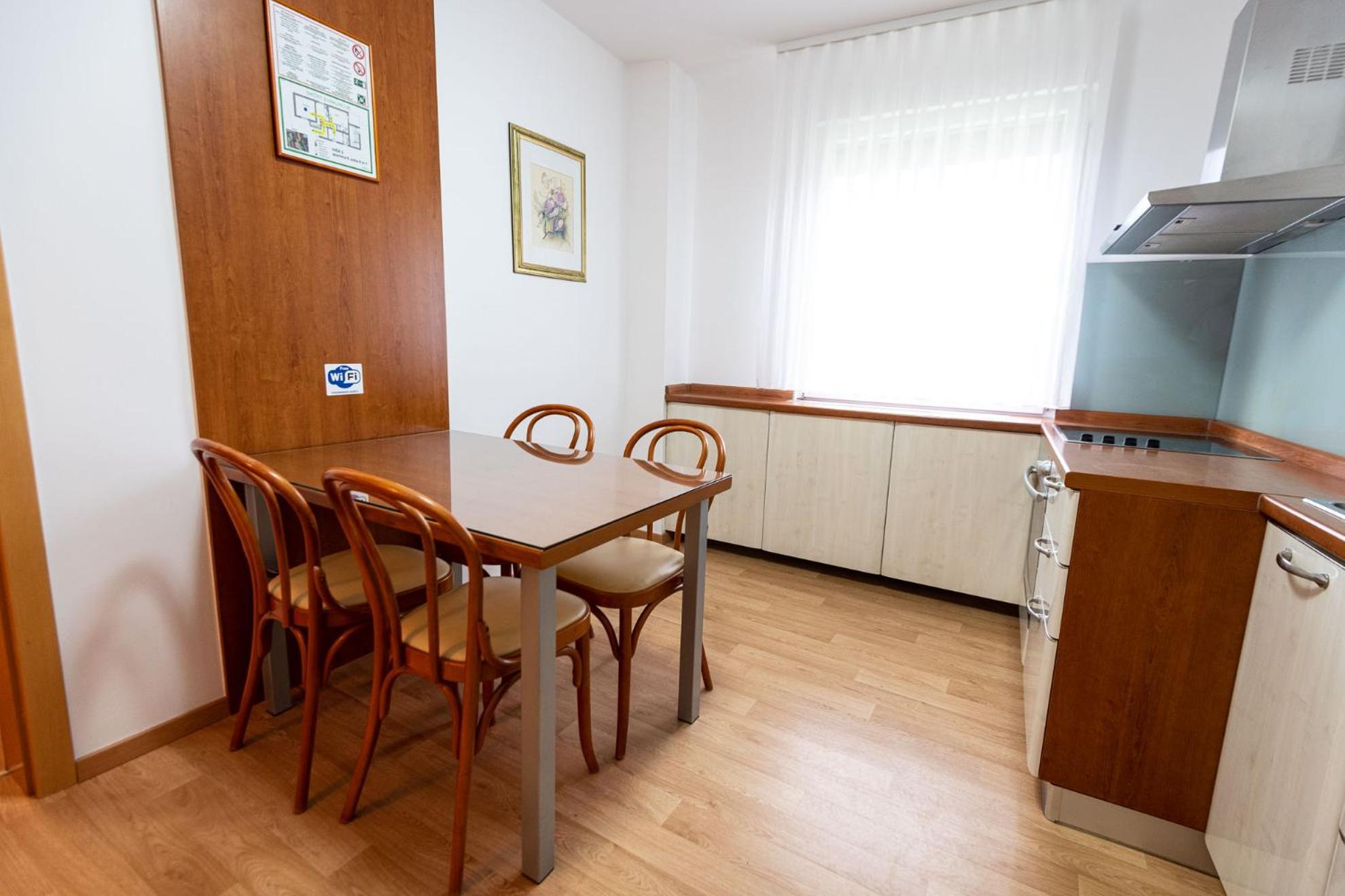 Apartmaji In Sobe Ramar Straza Exteriér fotografie