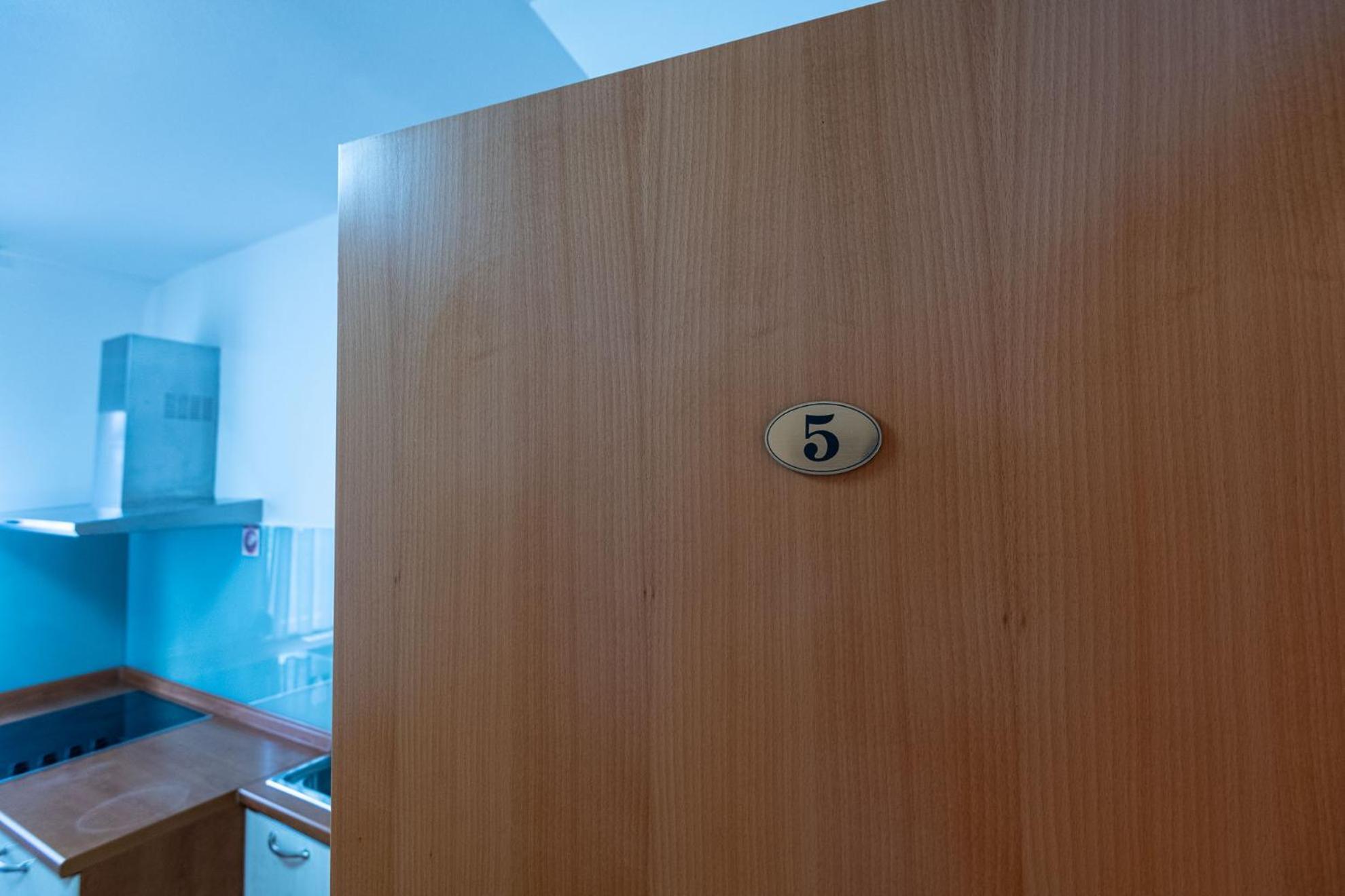 Apartmaji In Sobe Ramar Straza Exteriér fotografie