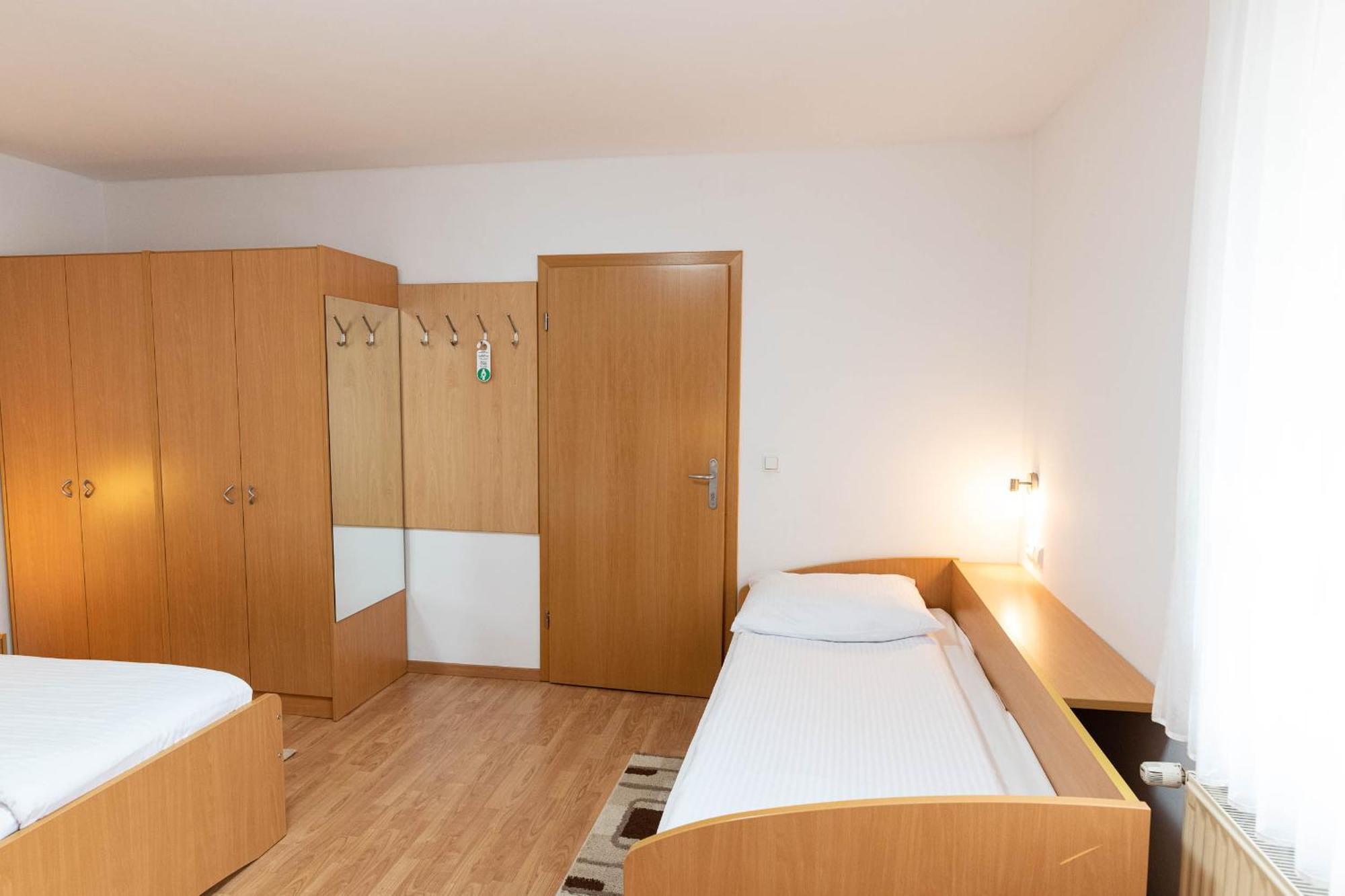 Apartmaji In Sobe Ramar Straza Exteriér fotografie
