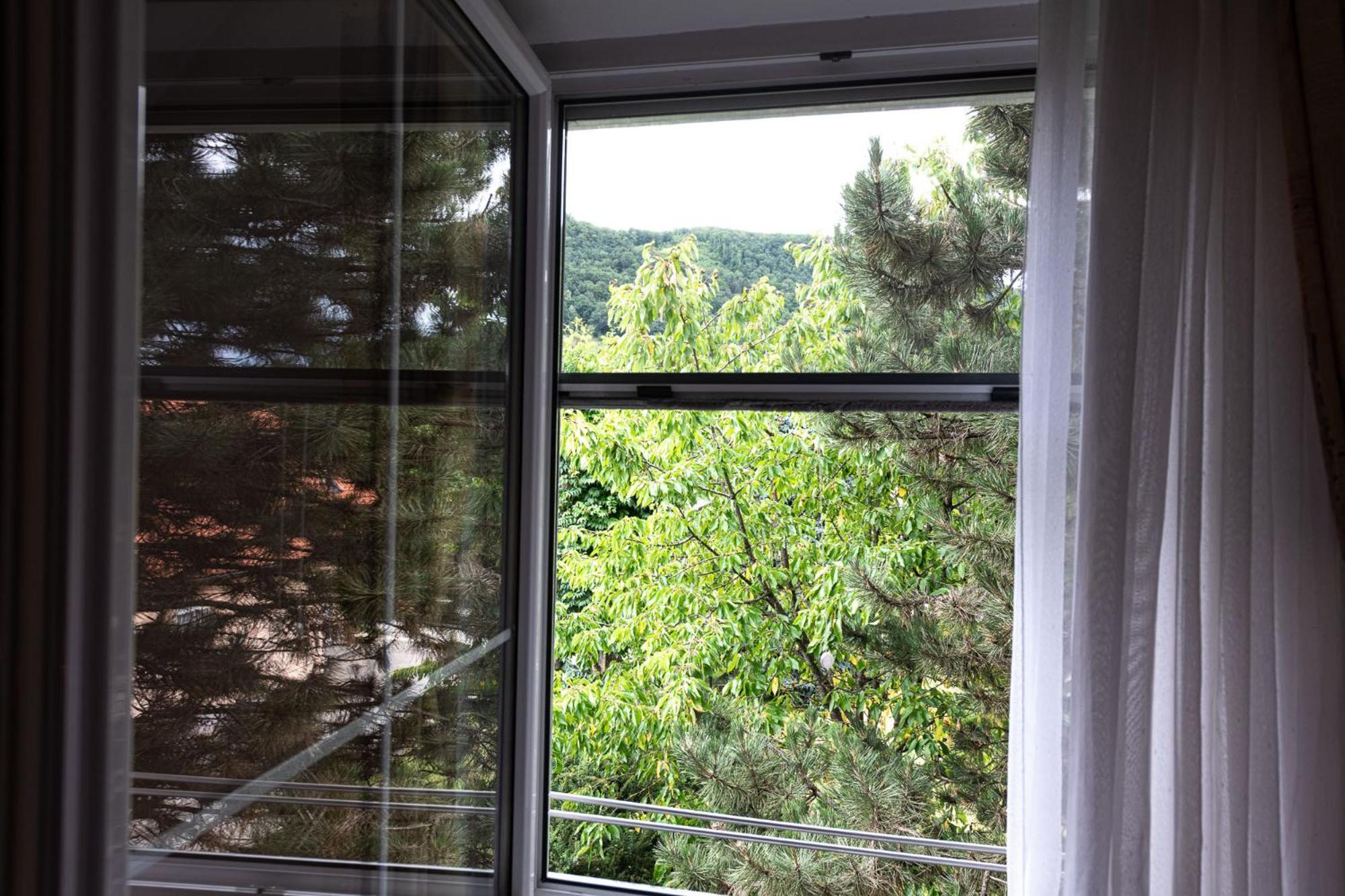 Apartmaji In Sobe Ramar Straza Exteriér fotografie